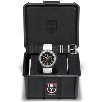 Luminox MIL-SPEC 3350 Series CARBONOX™ Sapphire Watch XL.3359.SET Extra Strap