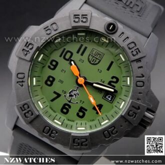 Luminox XS.3517.NQ.SET Navy Seal CARBONOX 45mm Mens Watch With Extra Strap 