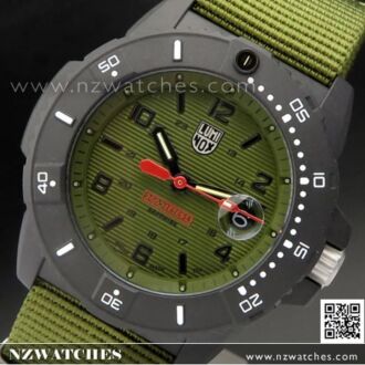 Luminox Navy Seal CARBONOX Sapphire Watch XS.3617.SET with Extra Strap