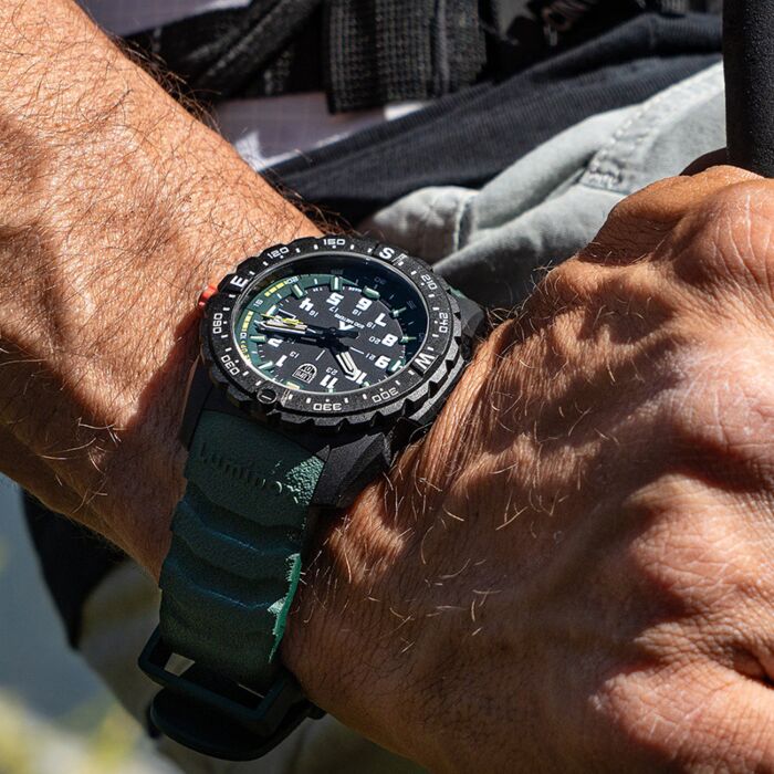 Luminox / ルミノックス 腕時計 XB.3735 Bear Grylls Luminox Bear Grylls Survival Mountain 43mm Black Rubber Watch XB.3731